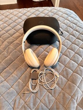 {Beats}